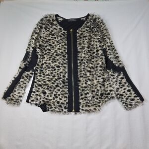 MinKas Chic Leopard Print Jacket